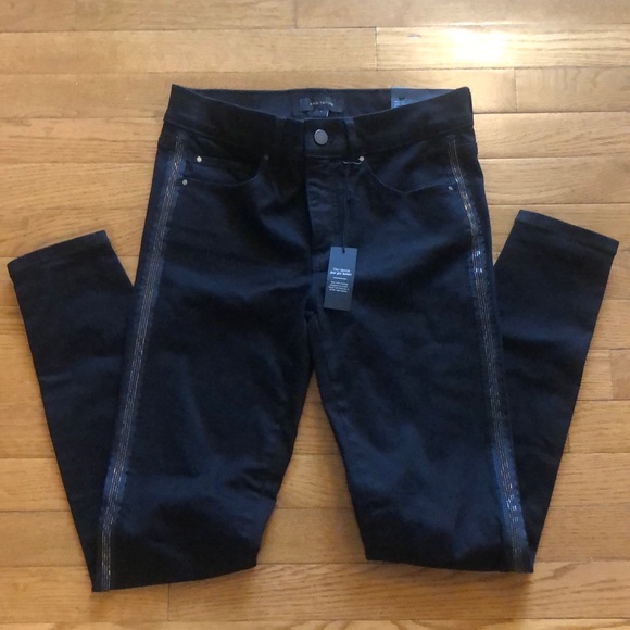 🆕Ann Taylor Black Beaded Side Stripe Skinny Jeans. Size 2. - Picture 2 of 5
